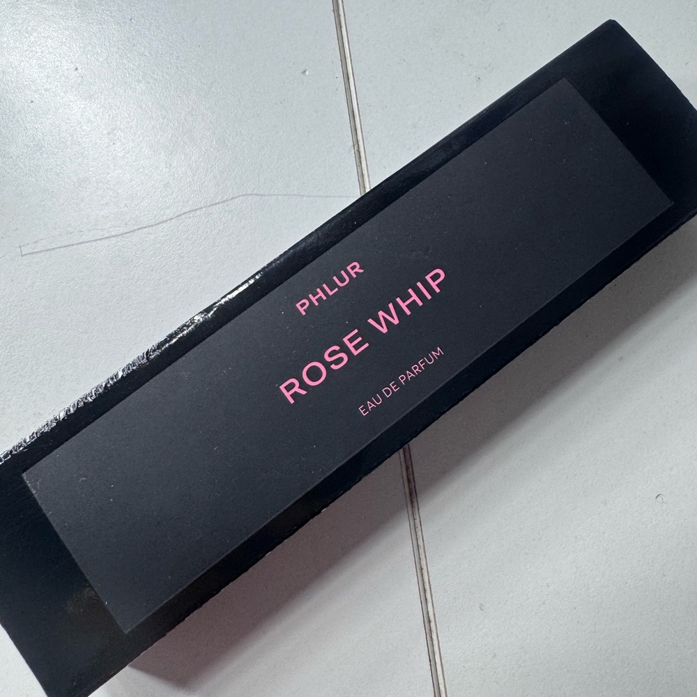 Rose Whip Eau de Parfum - Black and Pink